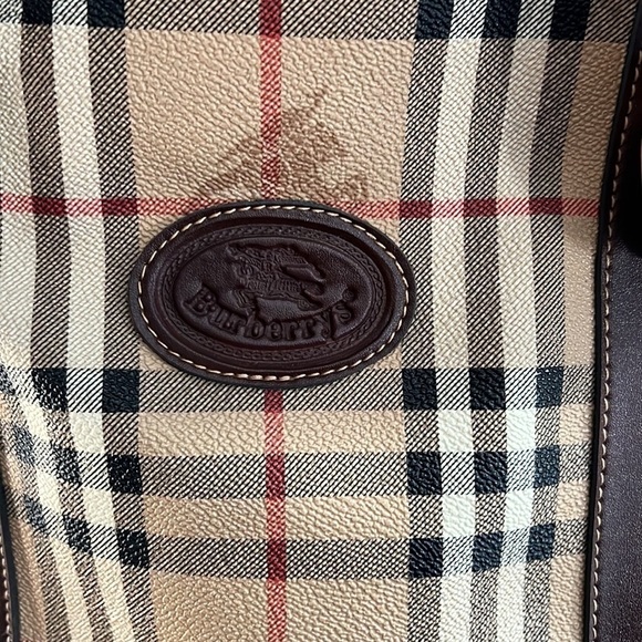 AUTH Burberry Nova Check boston travel bag - Picture 16 of 17